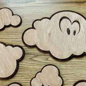Nuages décoratifs en bois