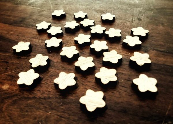 Lot de 25 pions de 2 cm décoratifs – Image 4