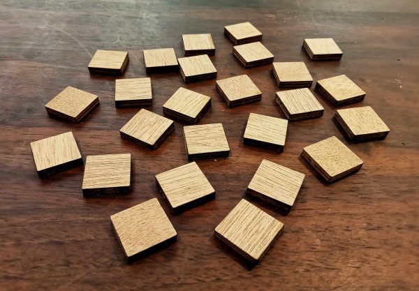 Lot de 25 pions de 2 cm décoratifs – Image 20