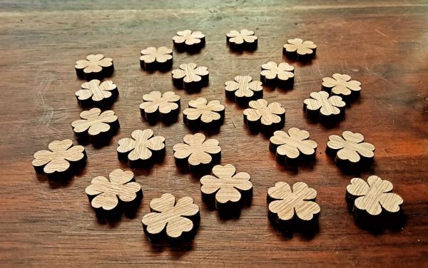 Lot de 25 pions de 2 cm décoratifs – Image 10