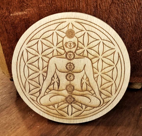 Support fleur de vie avec Bouddha 7 chakras gravée en 9, 19, 29 ou 39 cm