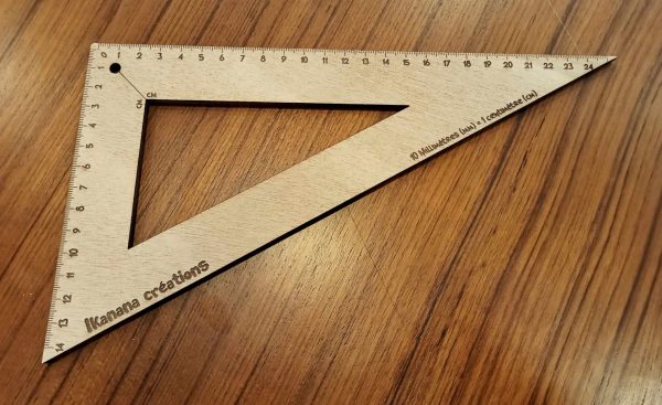 Équerre triangle 25 x 14 cm