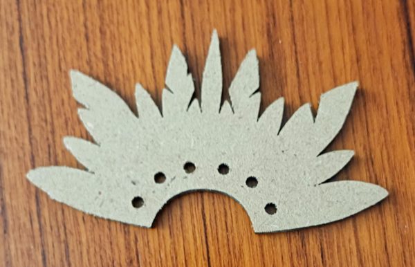 Support de loisir créatif – monde Maya - Couronne en plumes
