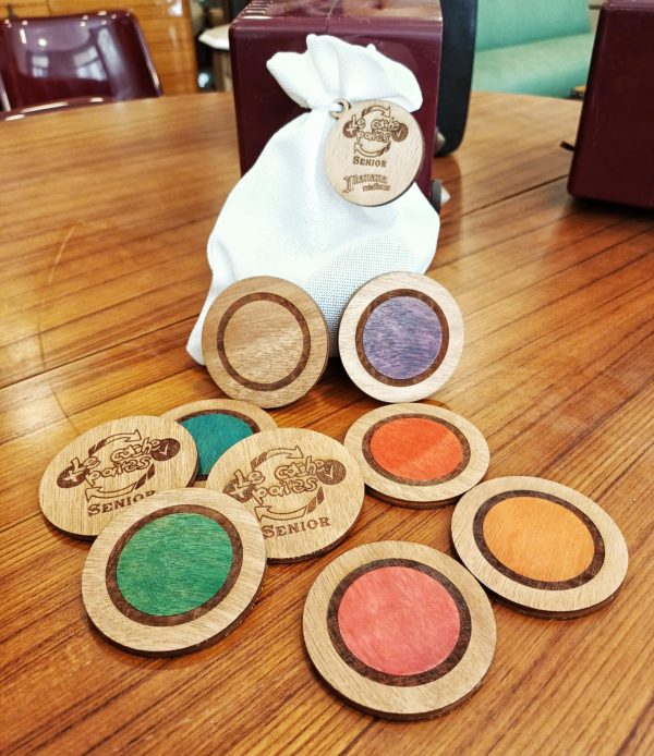 Le cache-paires en couleurs Senior