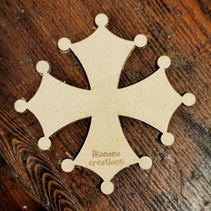 Support de loisir créatif – croix – Occitane
