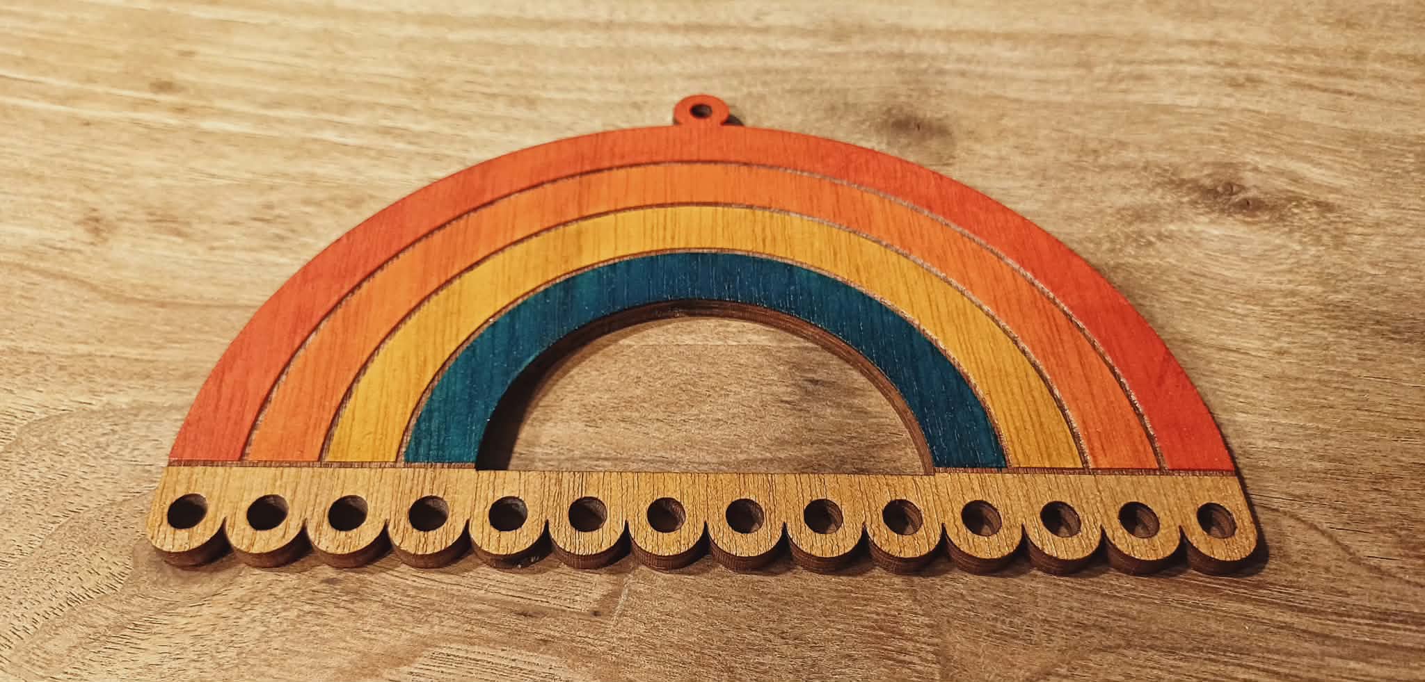 Suspension arc-en-ciel 4 couleurs 15 cm pour macramé – Image 2